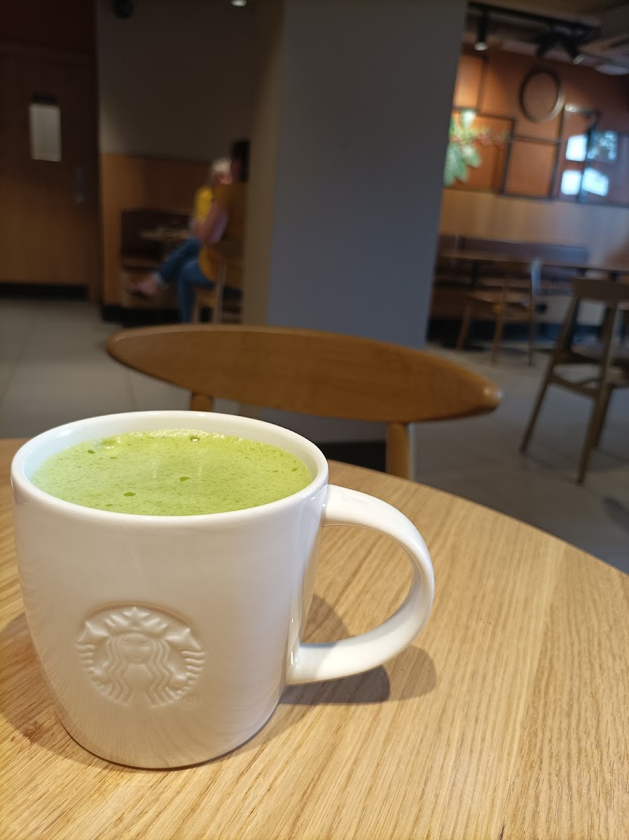 Starbucks Photo 7