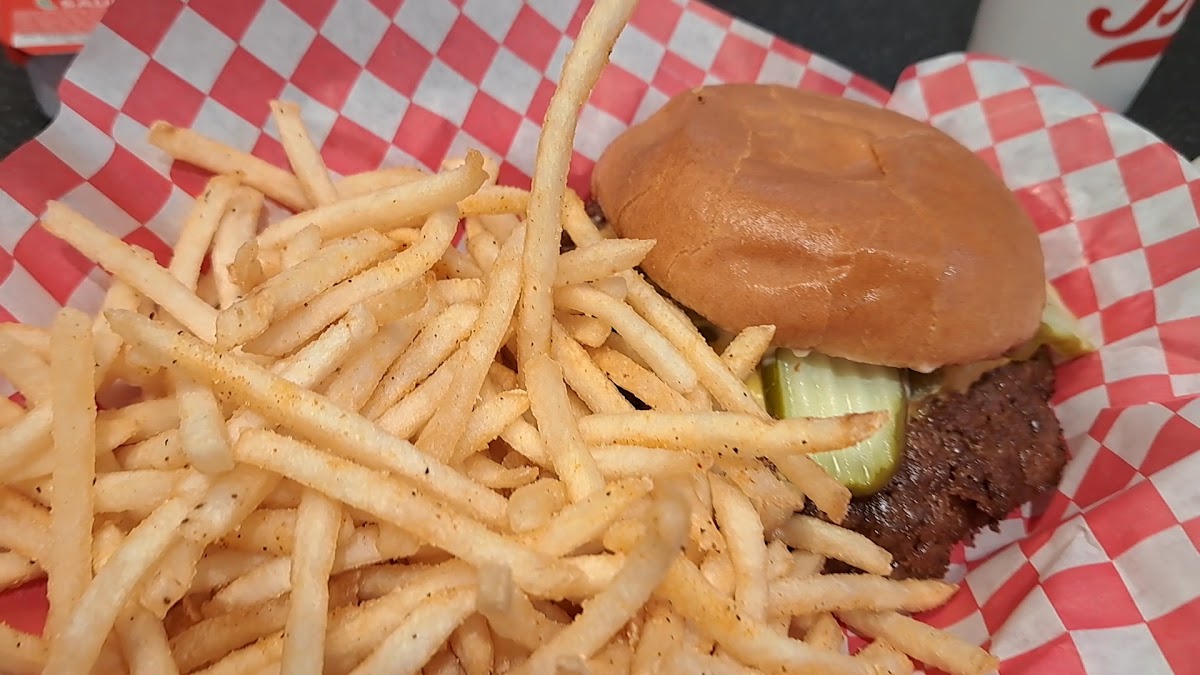 Freddy's Frozen Custard & Steakburgers Photo 2