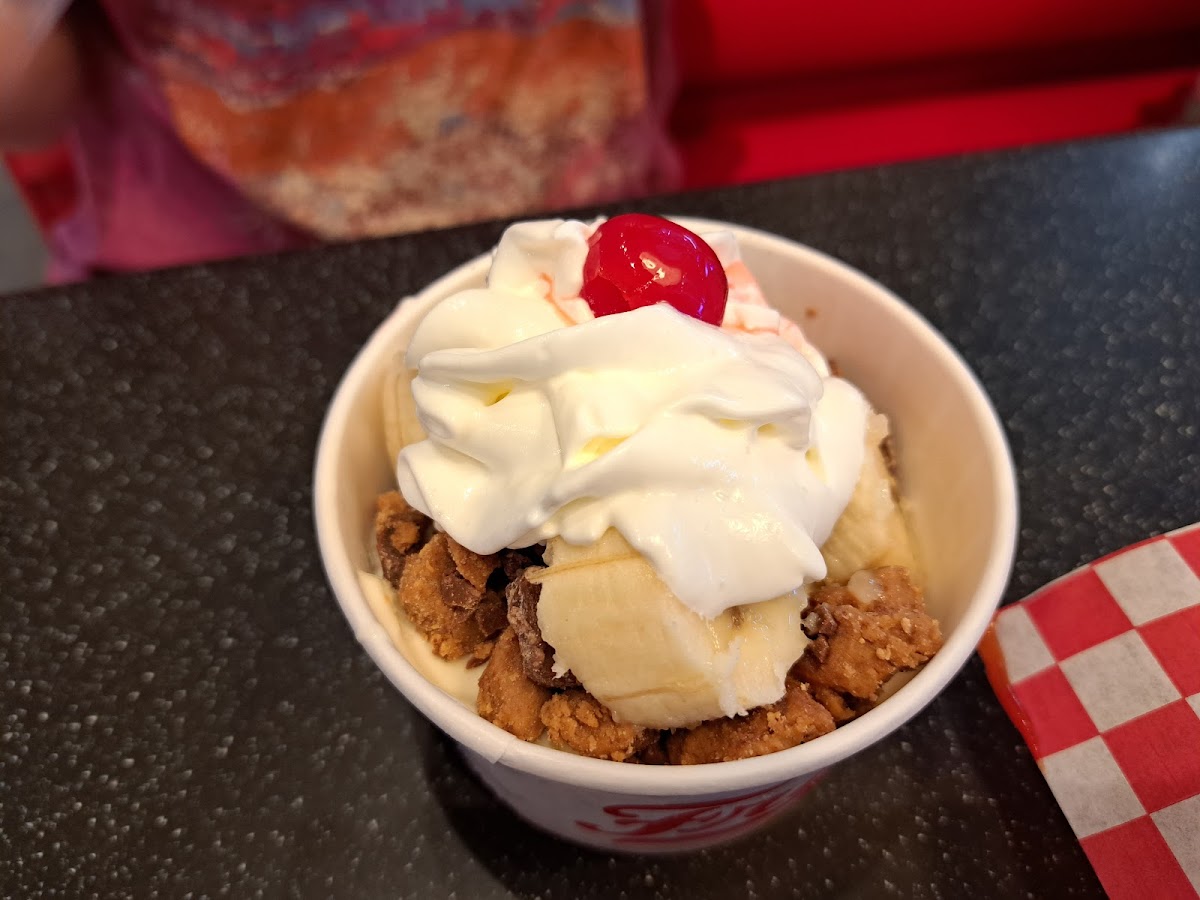 Freddy's Frozen Custard & Steakburgers Photo 7