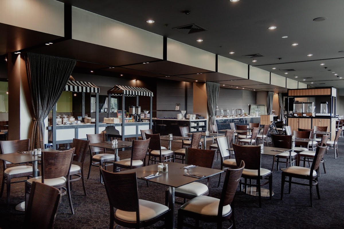 WINDOWS RESTAURANT