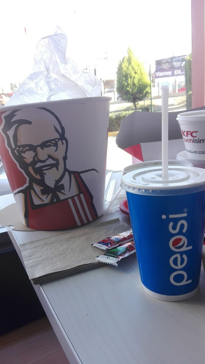KFC Photo 8