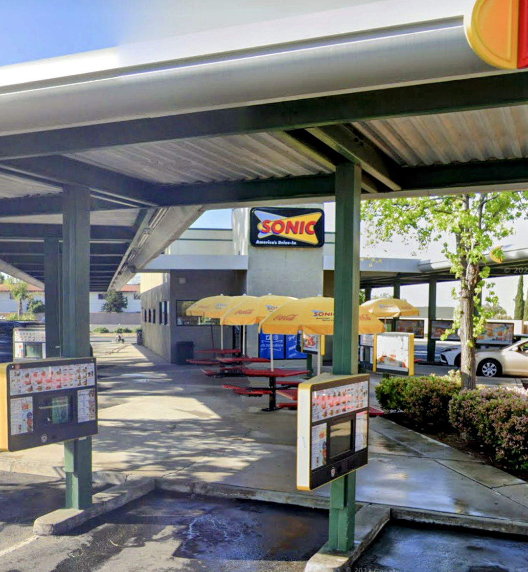 Sonic Drive-In Photo 4