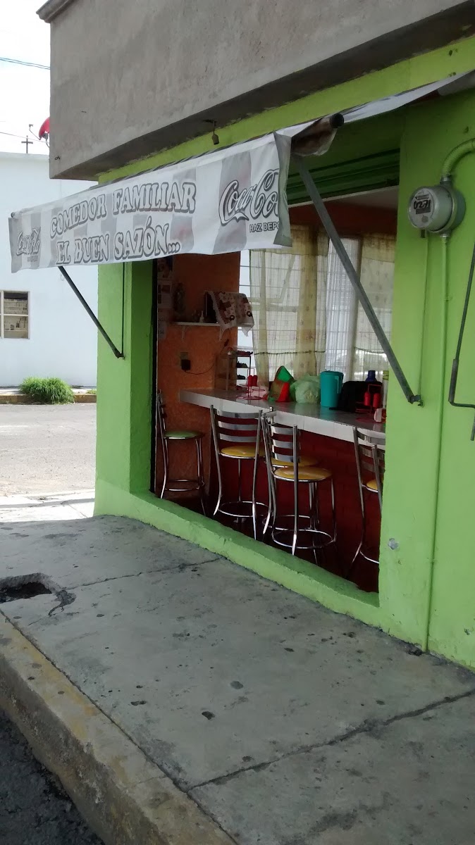 El Buen Sazón Photo 3