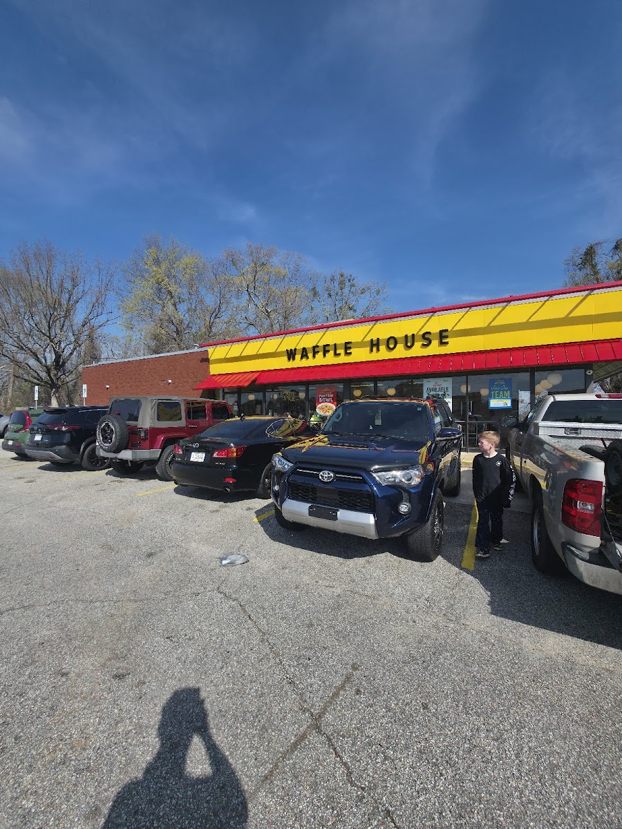 Waffle House Photo 4