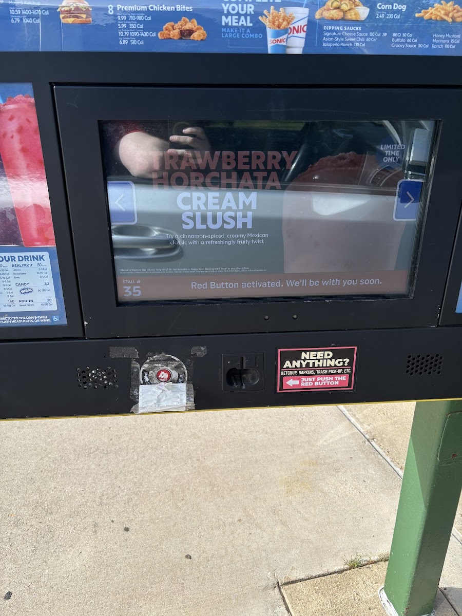 Sonic Drive-In Photo 8