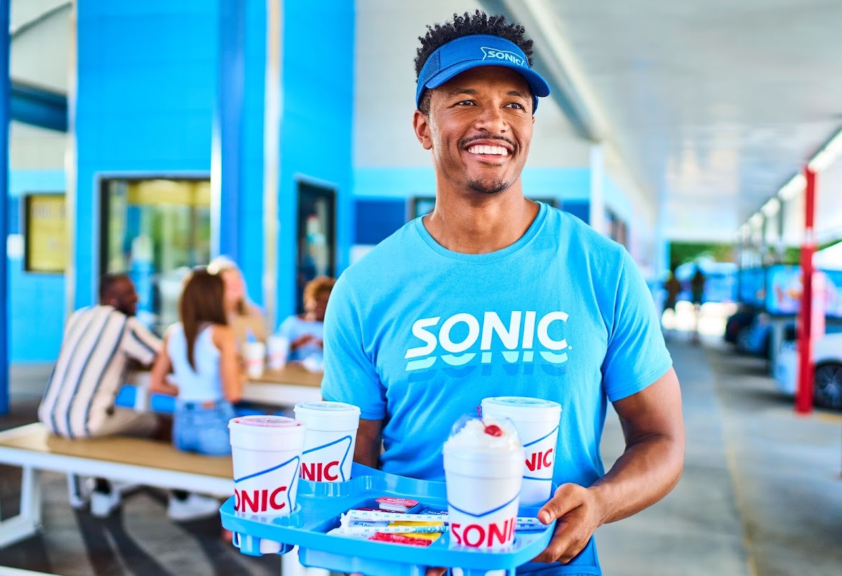Sonic Drive-In Photo 9