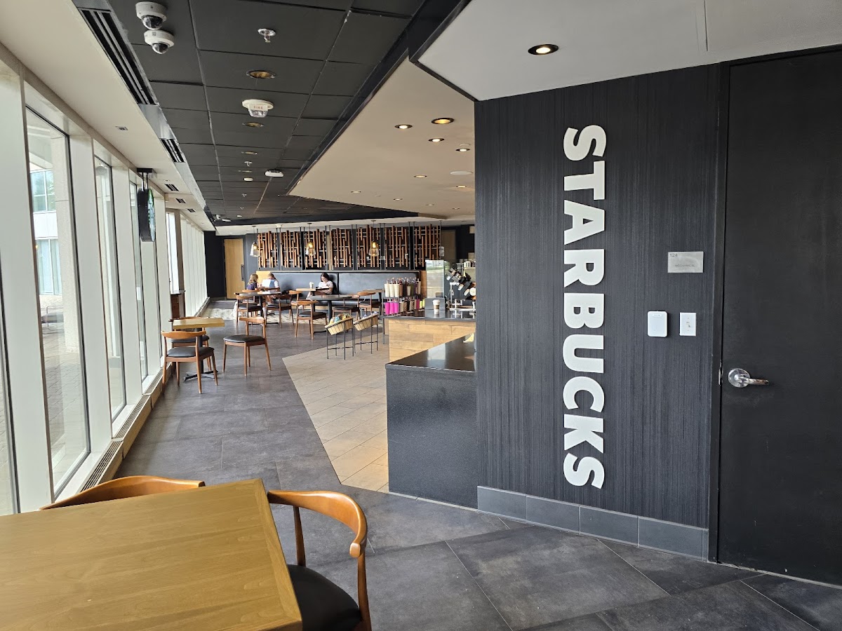 Starbucks Photo 3