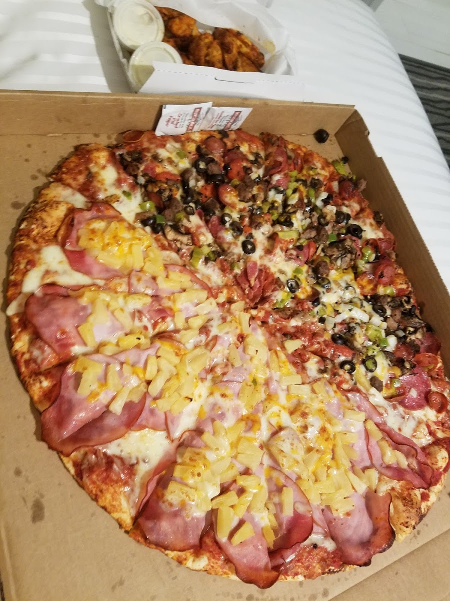 Mountain Mike's Pizza Photo 6