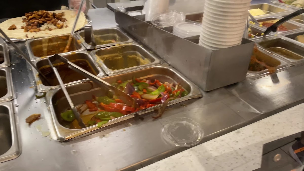 QDOBA Mexican Eats Photo 2