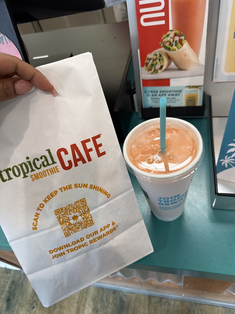 Tropical Smoothie Cafe Photo 3