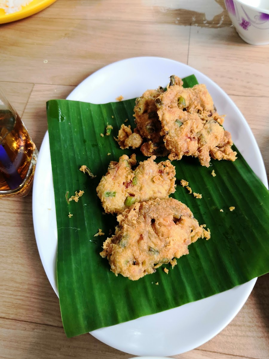 ระเบียงจันทน์ผา ย้ายที่ตั้งใหม่ ซอยรร.โรตารี่1บ้านพุน้ำร้อน Photo 9