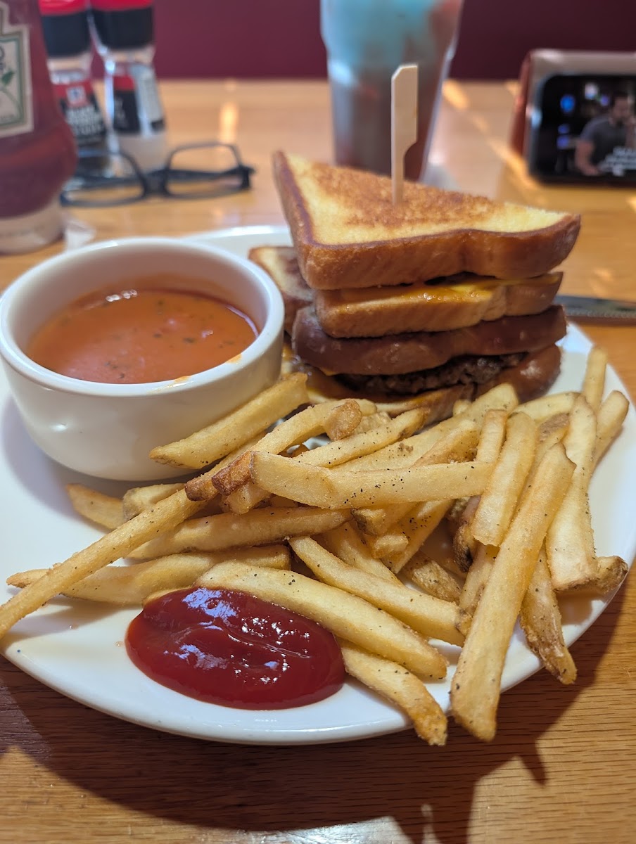 Applebee's Grill + Bar Photo 2
