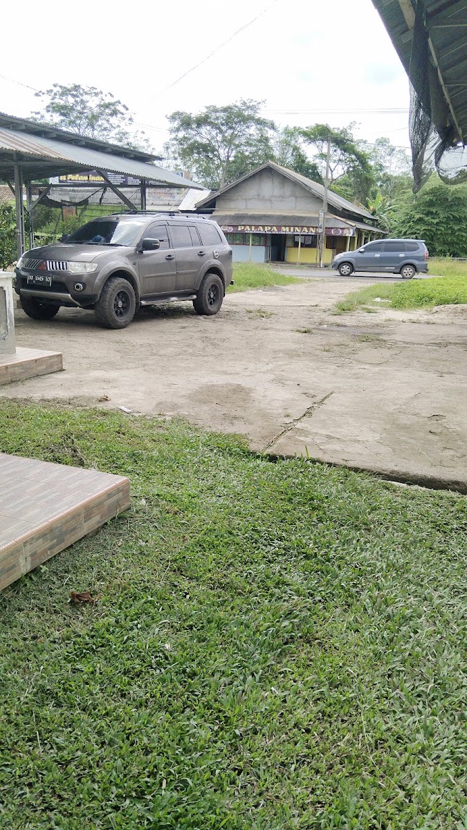 RUMAH MAKAN NIKMAT MINANG Photo 3