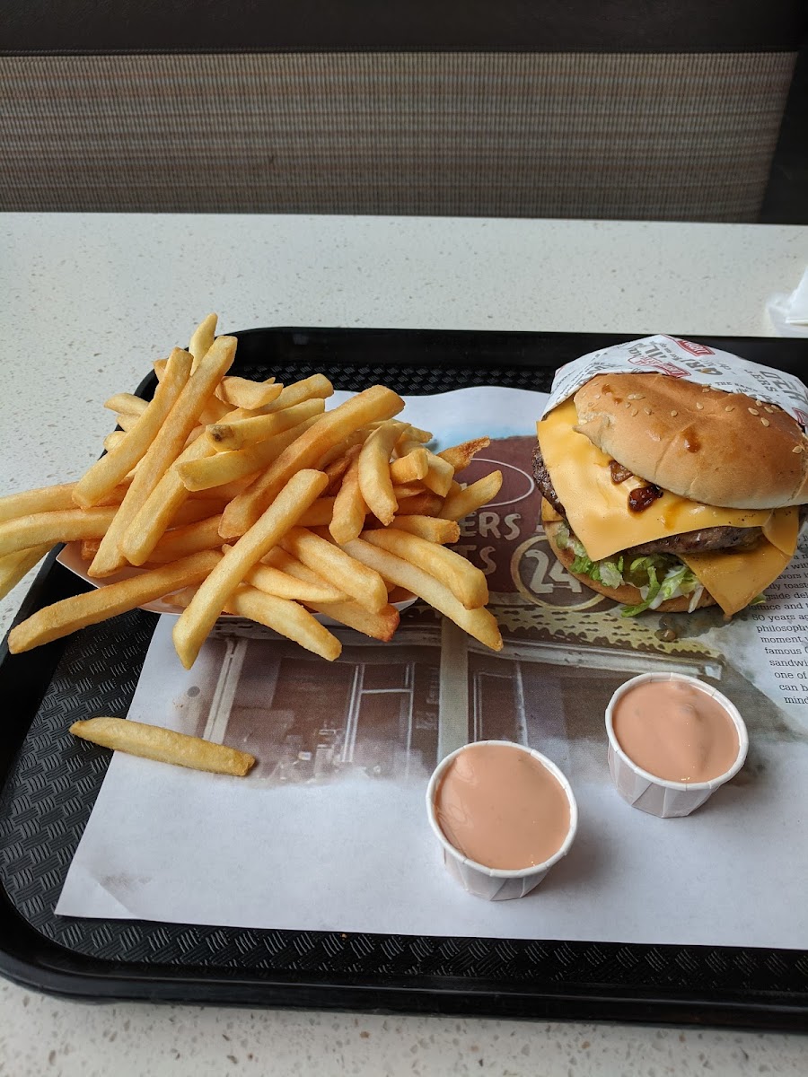Habit Burger & Grill Photo 7