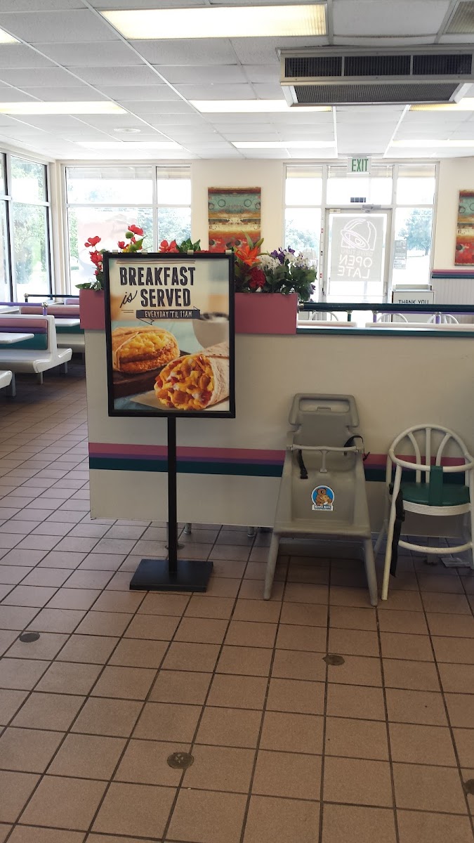 Taco Bell Photo 9