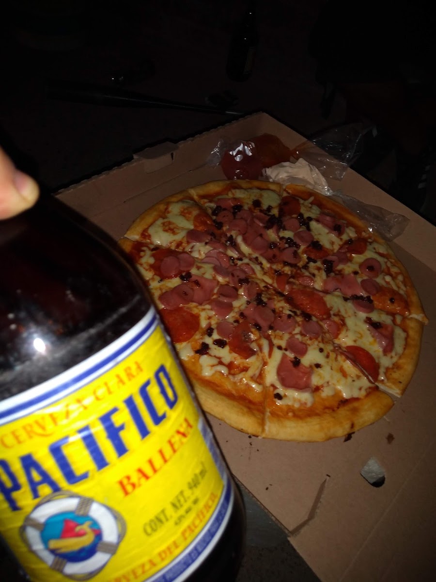 Mega Pizza Photo 9