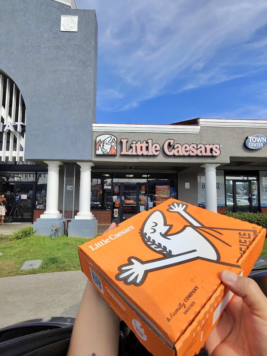 Little Caesars Pizza Photo 3