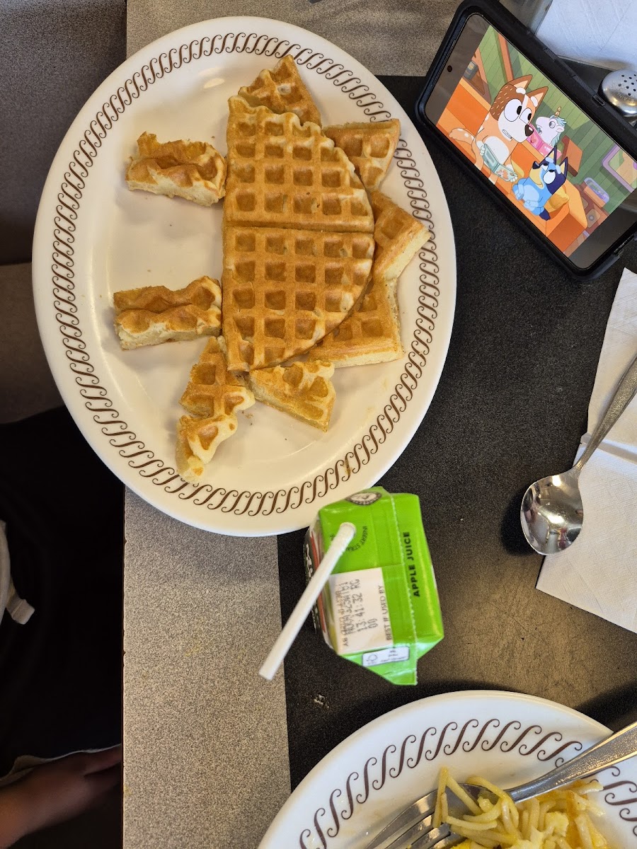 Waffle House Photo 4