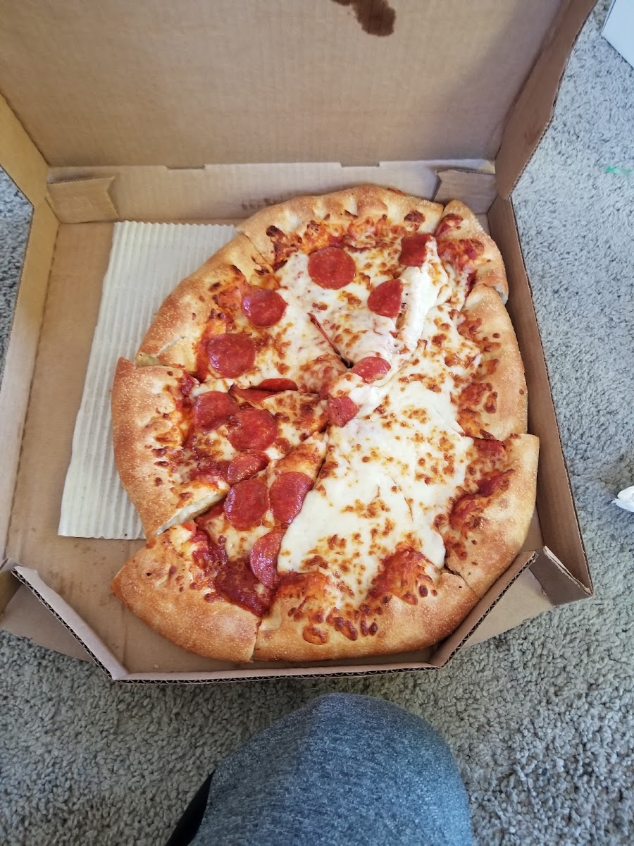 Pizza Hut Photo 7