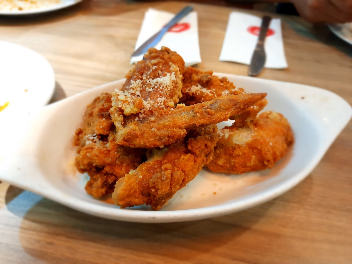 Pizza Hut Photo 6