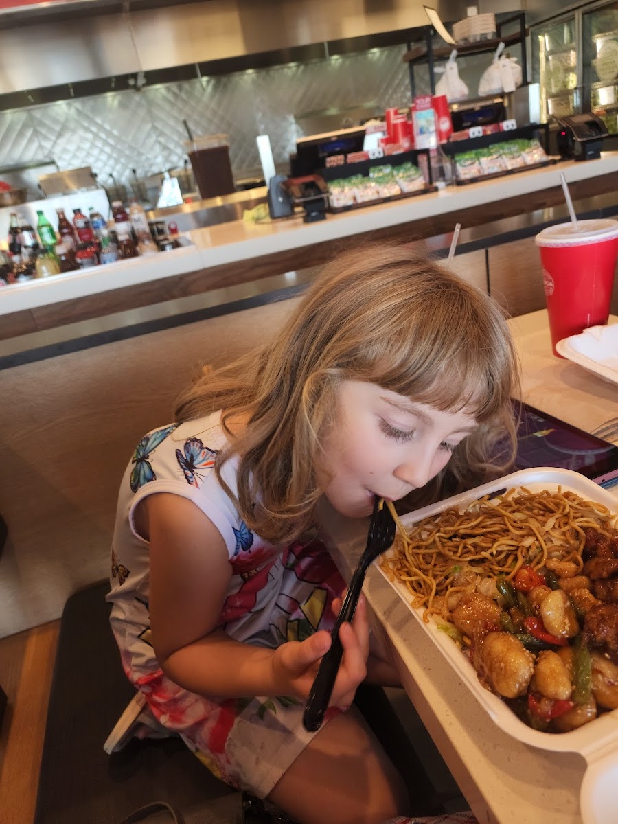 Panda Express Photo 10