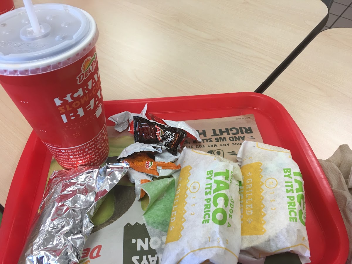 Del Taco Photo 9