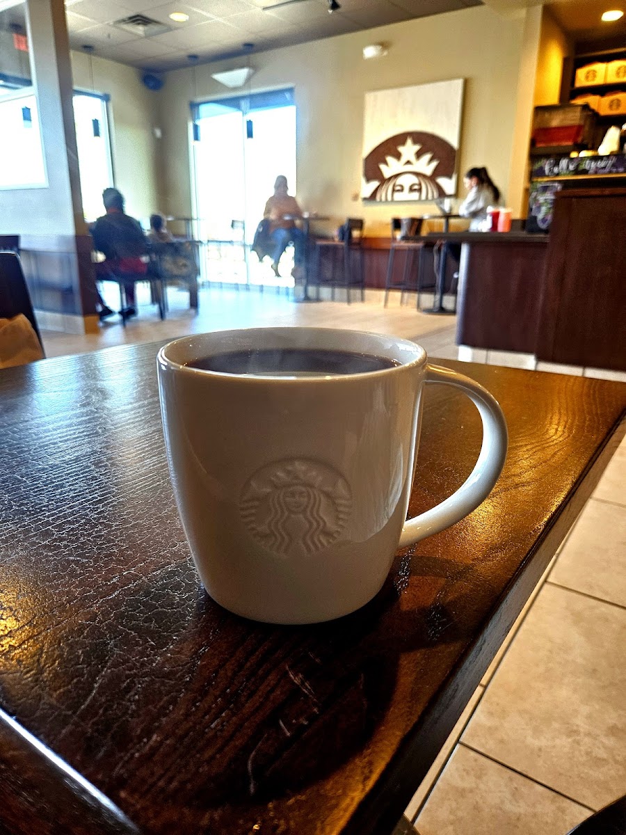 Starbucks Photo 4
