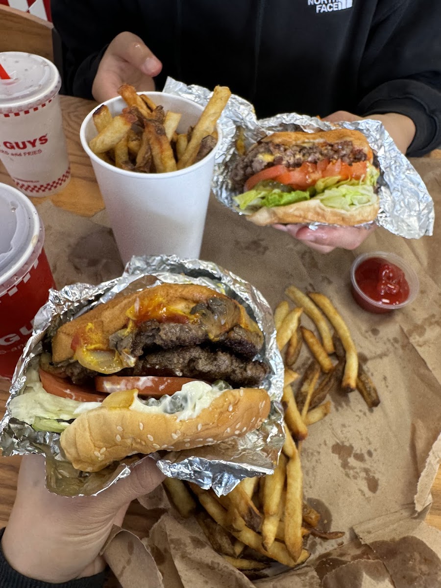 Five Guys Photo 3