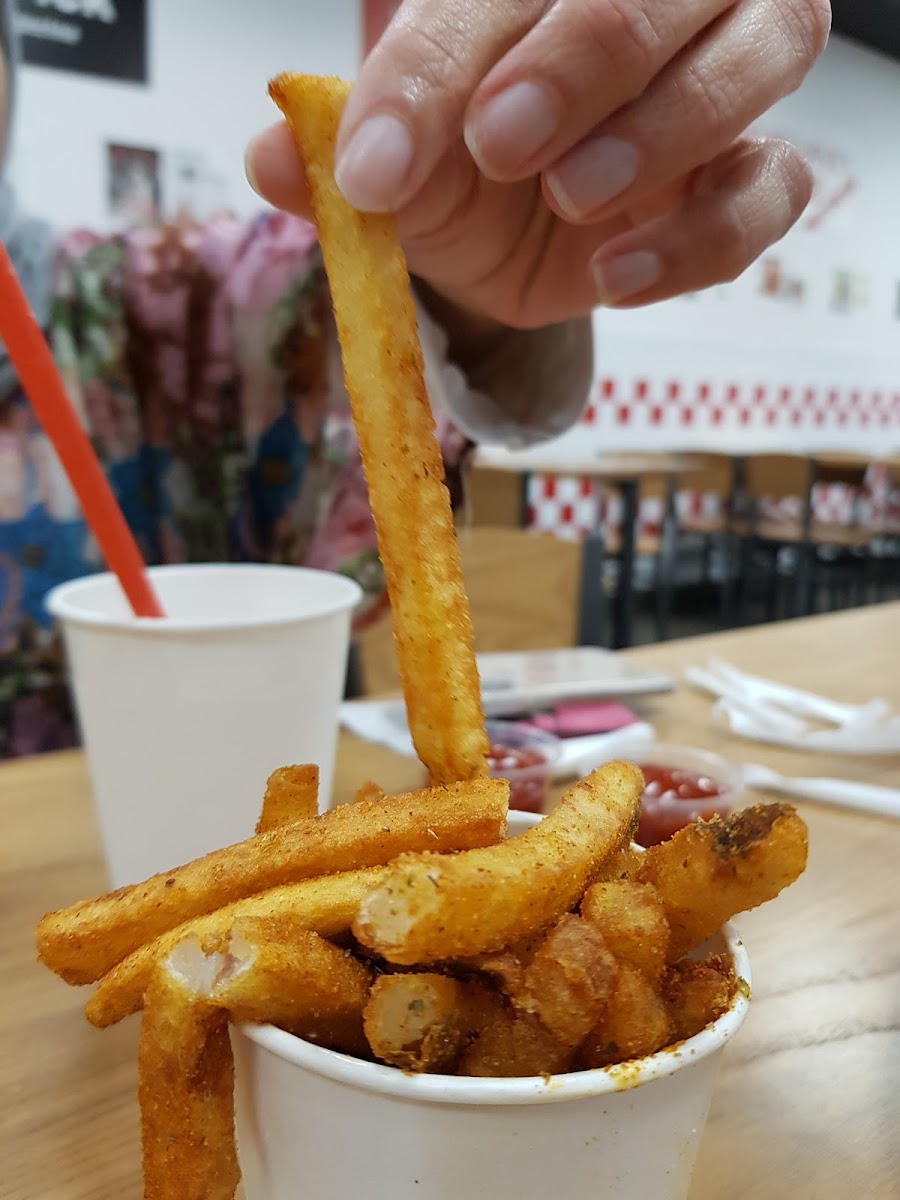 Five Guys Photo 7