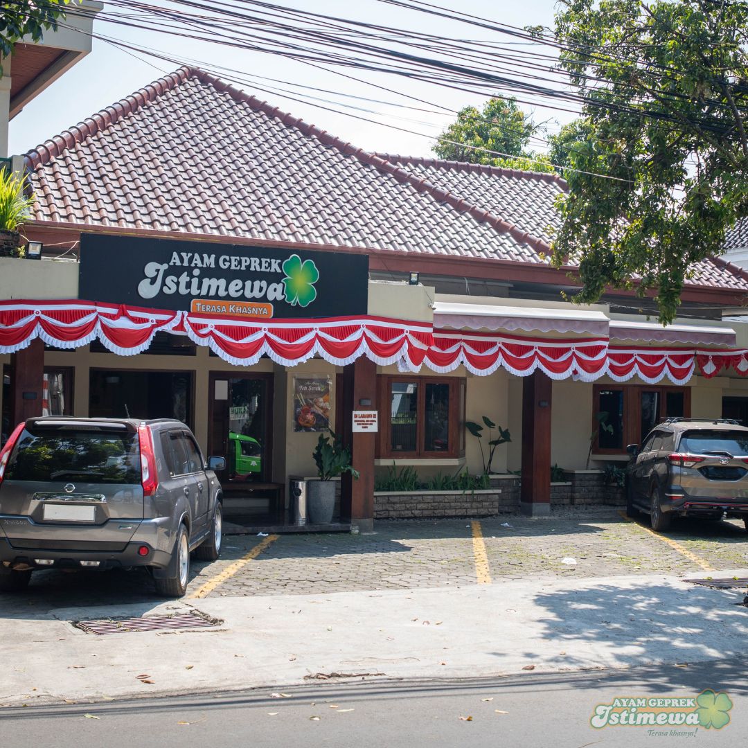 Ayam Geprek Istimewa