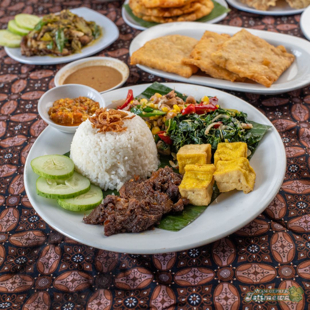 Ayam Geprek Istimewa Photo 3