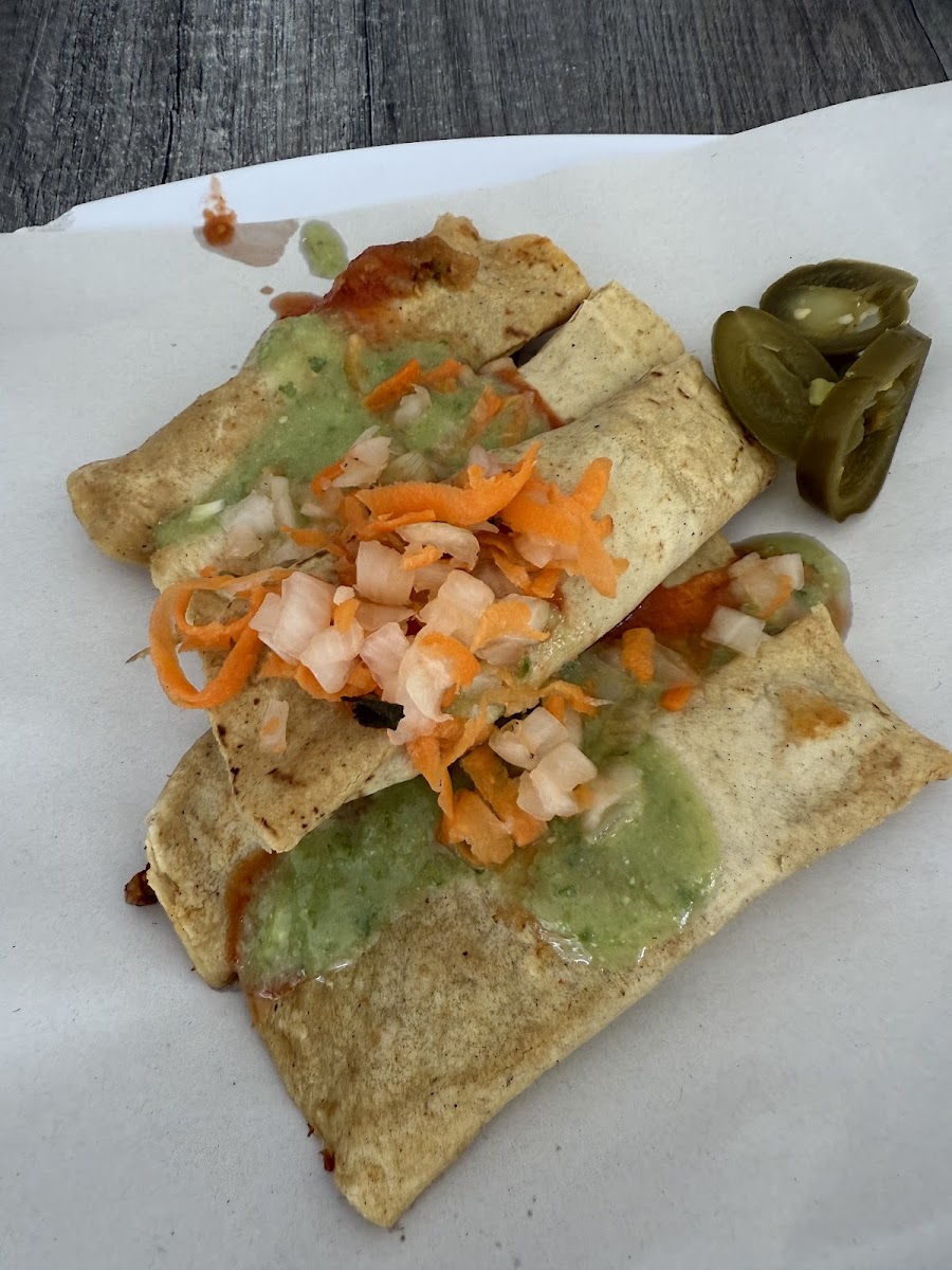 “Sí Señor” Tacos De Canasta Sangria Photo 4