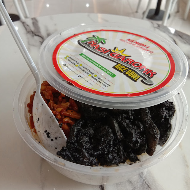 Nasi Goaronk Cumi Hitam