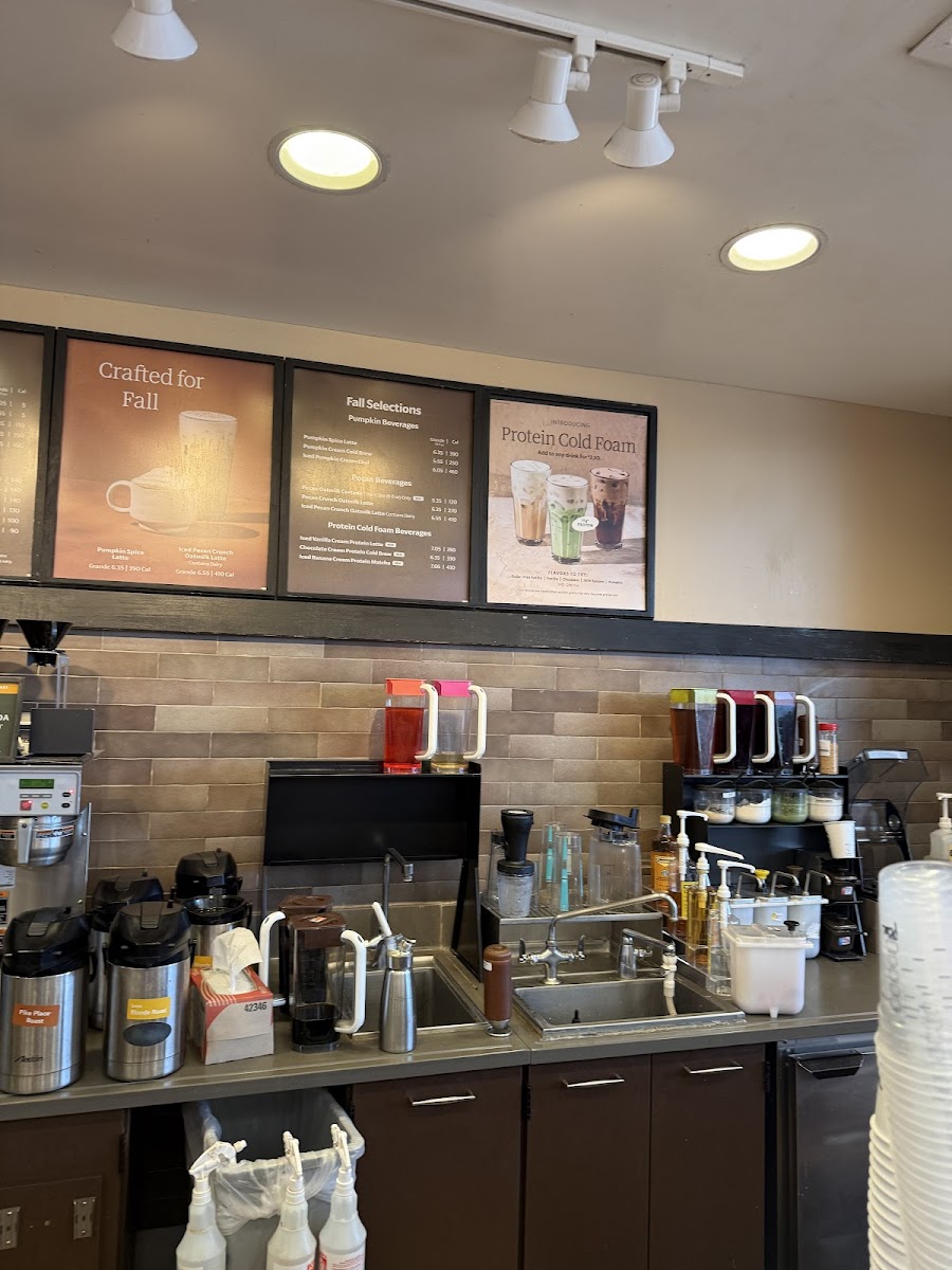 Starbucks Photo 4