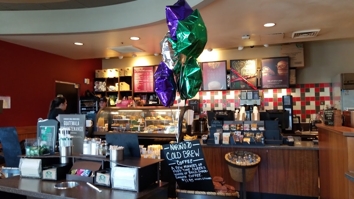 Starbucks Photo 4
