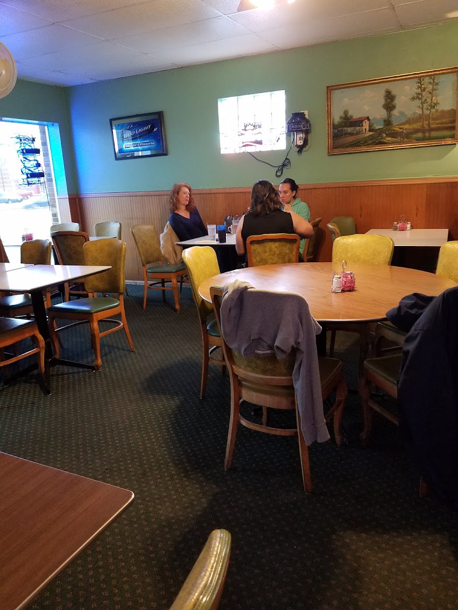 Angelo's Pizzeria Photo 4