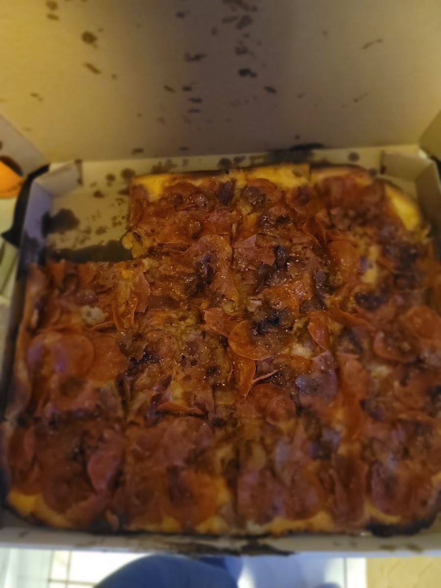 Angelo's Pizzeria Photo 9