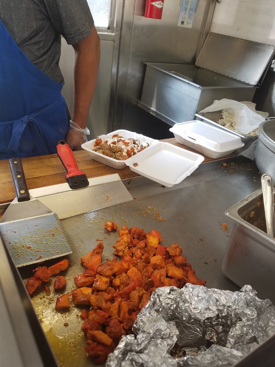 Ayat Halal Food Cart Photo 6
