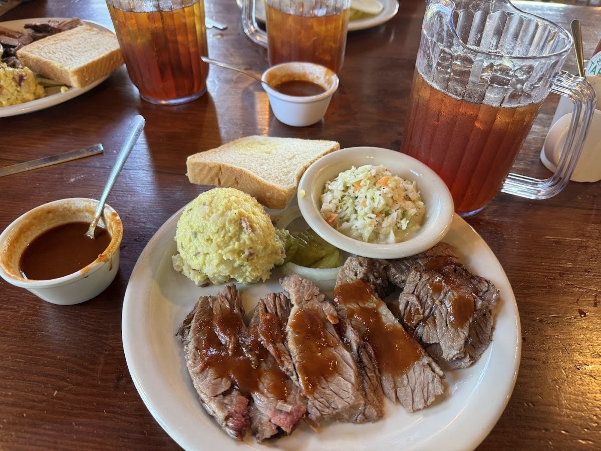 Longhorn Cattle Company Photo 3