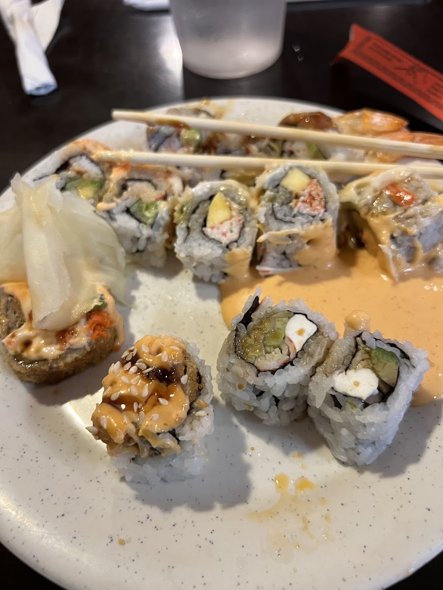 Flaming Chinese Buffet Photo 5