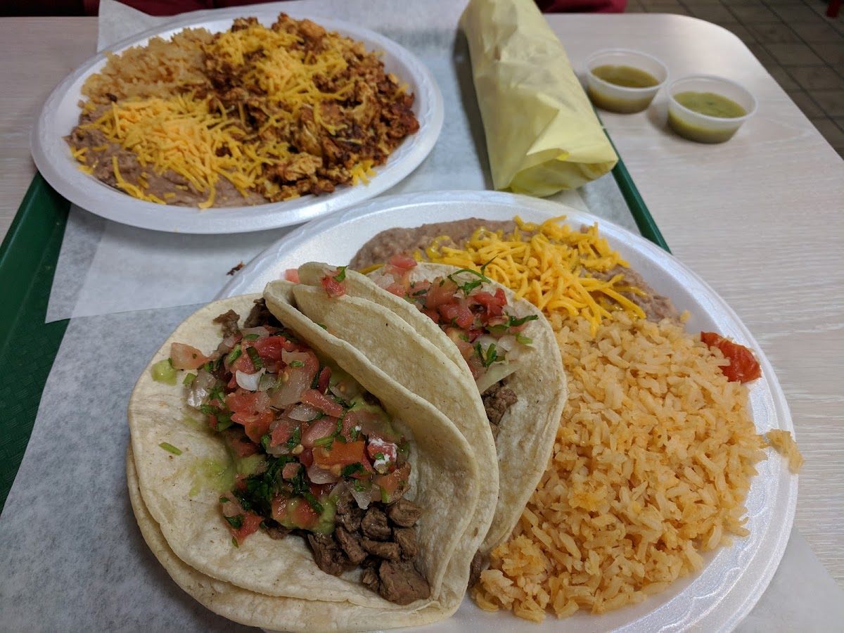 Los Beto's Mexican Food Photo 7
