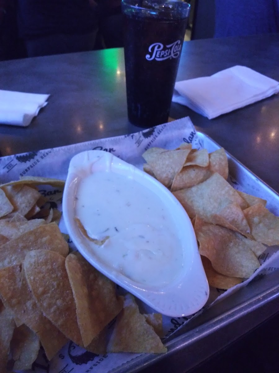 Island Bar & Grill Photo 10