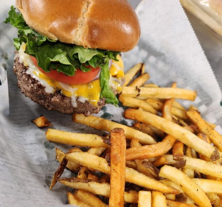 83 & Chestnut Pub and Eatery - North Ridgeville, OH Photo 8