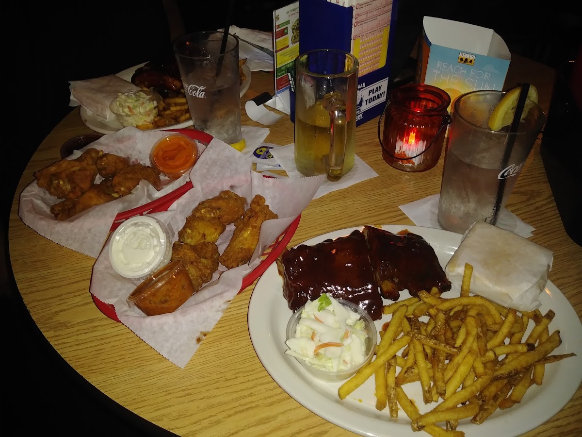 Palmer House Bar & Grill Photo 5