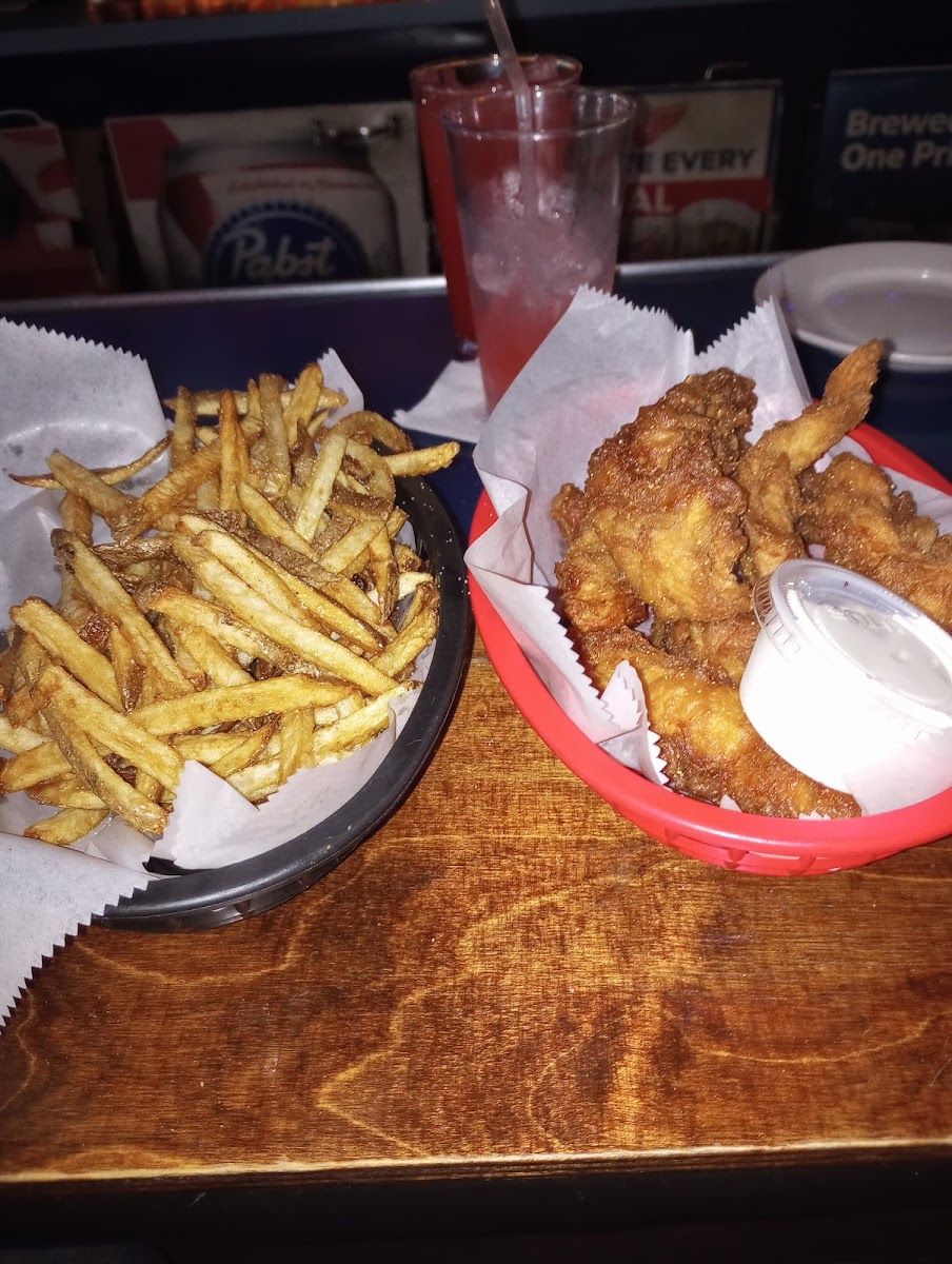 Palmer House Bar & Grill Photo 6