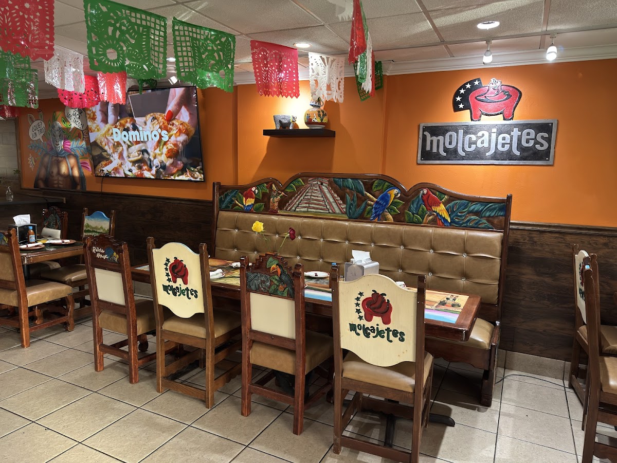 Los Molcajetes