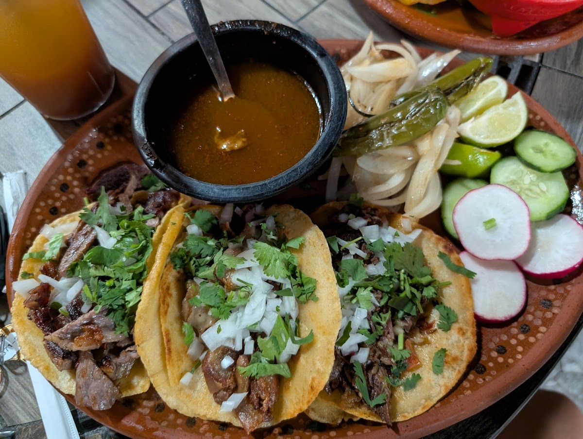 Los Molcajetes Photo 4