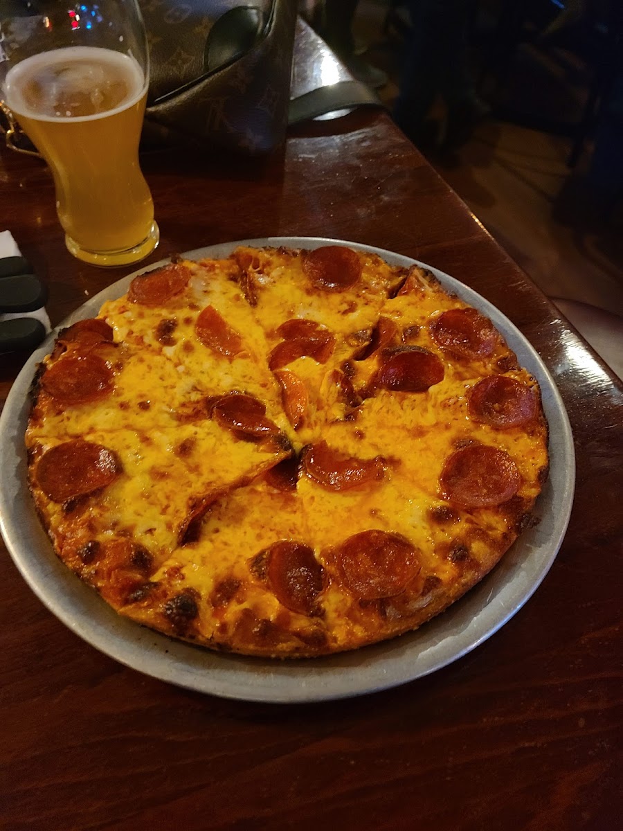 Red Rooster Bar and Grill Photo 9