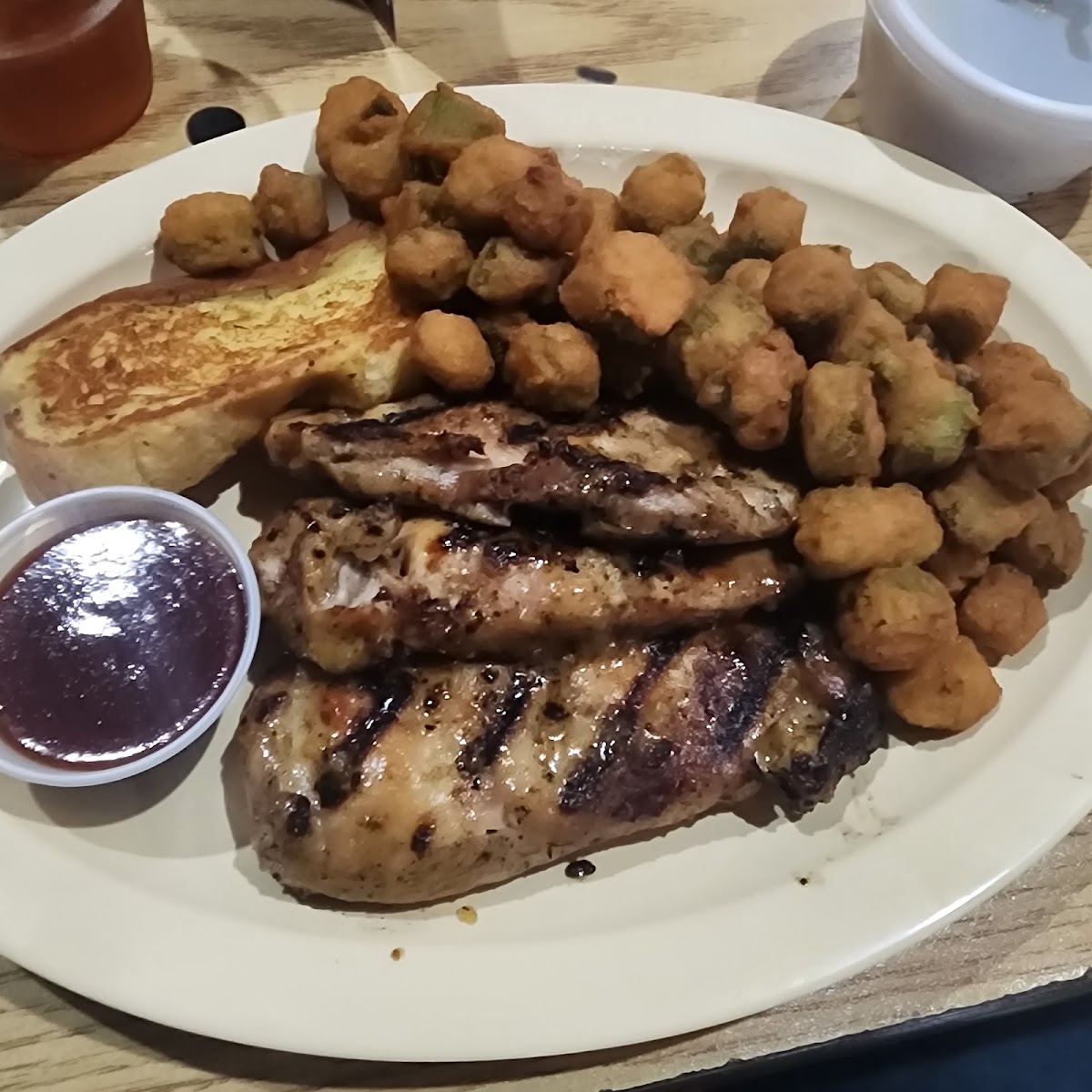 St Louis Happy Hour Bar & Grille Photo 10