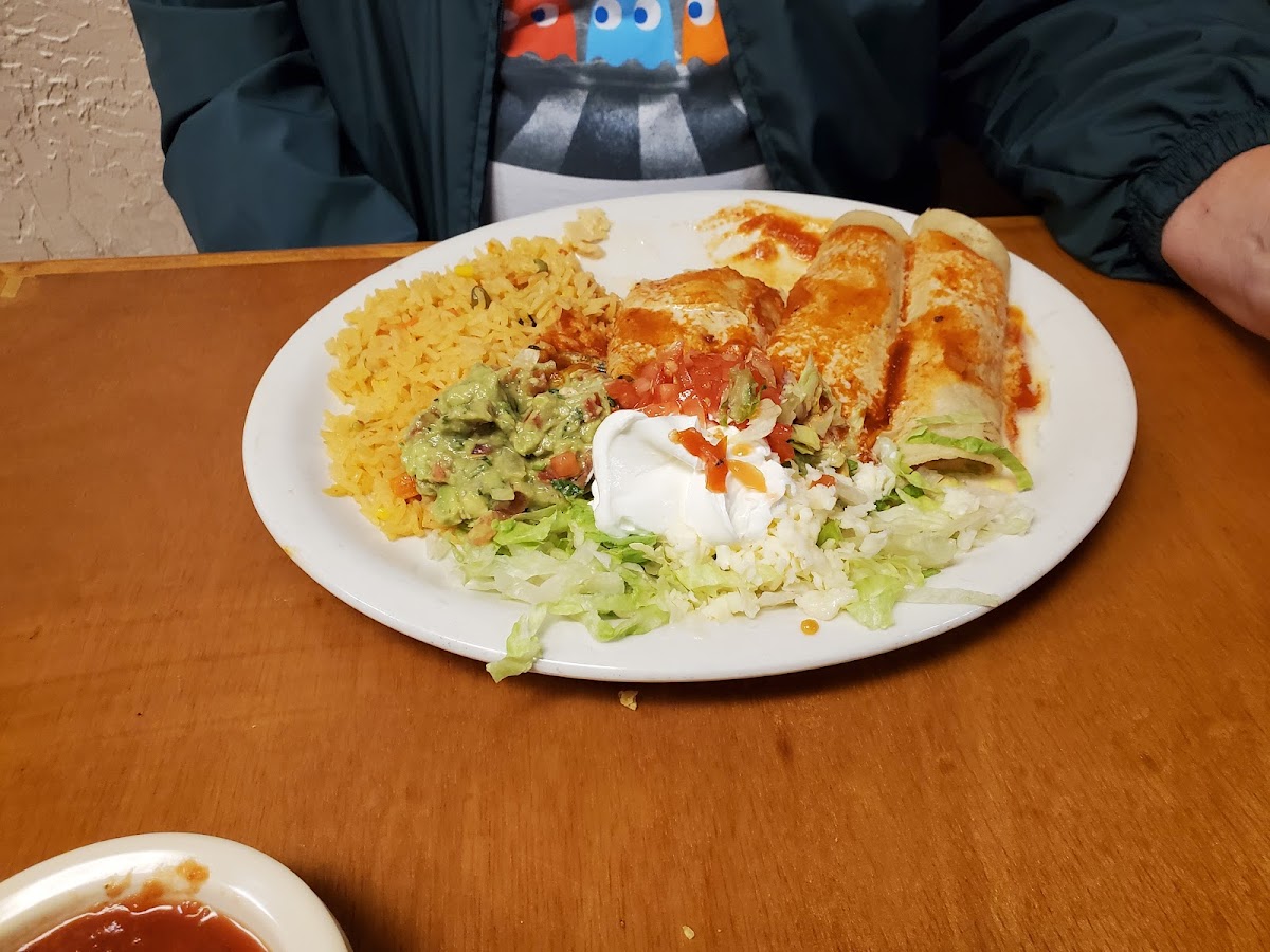 El Cantarito Mexican Restaurant Photo 5